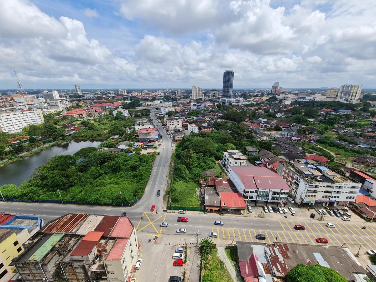 Prestige Sky Riverfront Kota Bharu Eksteriør billede